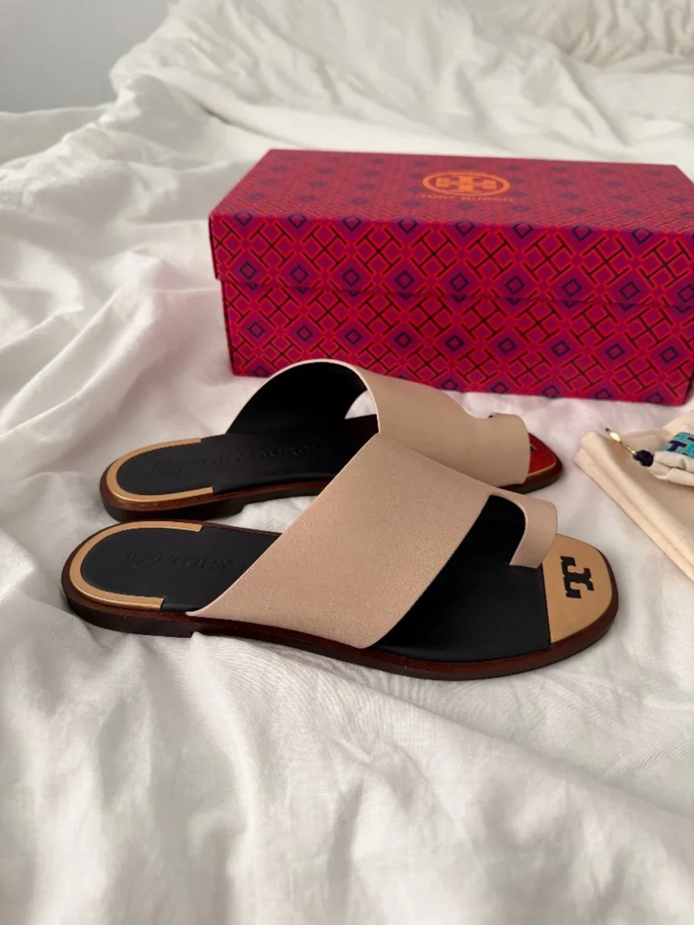 Tory Burch Selby Toe-Ring Leather Slide Sandals NIB Size 8.5